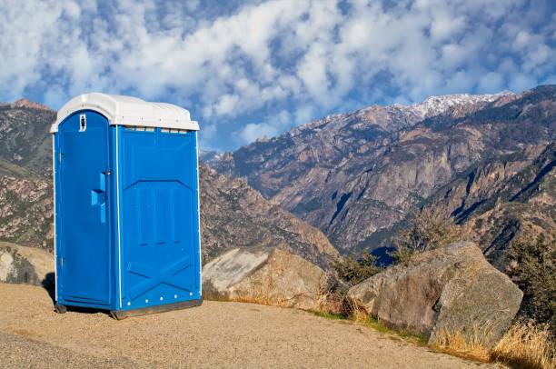 Portable Toilet Options We Offer in Sonterra, TX